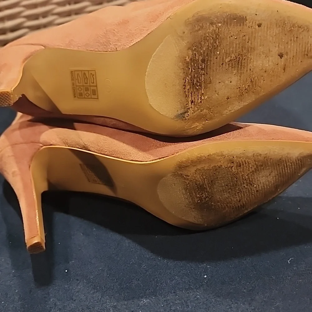 Chic Suede Slouch Boots in Pink - Picture 4 of 7